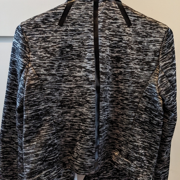 Excellent condition Armani Exchange blazer/jacket - Picture 4 of 5